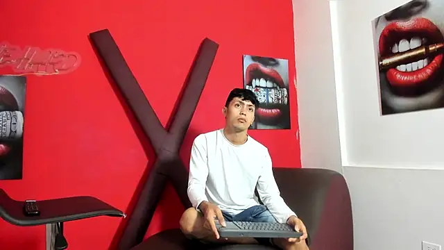 AVENGER BOYS2026 online show from May 2026 07:21:01 PM