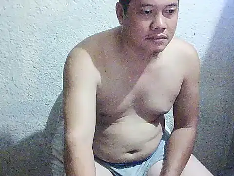 UrAsianGuy90 online show from January 2026 12:32:02 PM