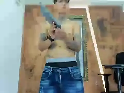 Snapshot of Sam_33_sexy_27 chatting on February 2026 11:58:02 PM Sam 33 sexy 27 online show from February 2026 11:58:02 PM