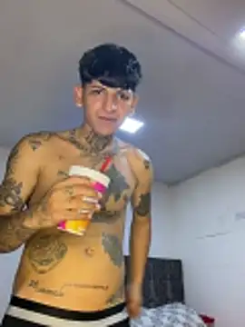 Snapshot of Sam_33_sexy_27 chatting on February 2026 06:51:02 AM Sam 33 sexy 27 online show from February 2026 06:51:02 AM