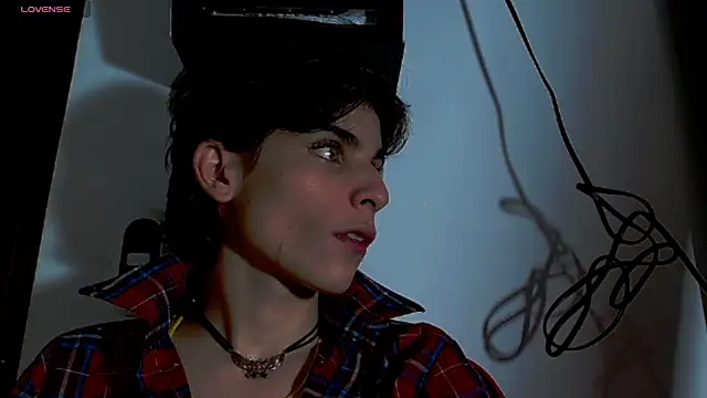 Snapshot of lilithot23 chatting on January 2026 06:44:02 PM lilithot23 online show from January 2026 06:44:02 PM