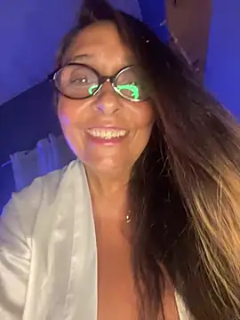 Annalua73 online show from January 2026 11:29:02 PM