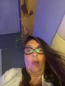 Annalua73 online show from January 2026 03:26:01 PM