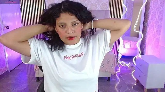 TATTI TAY online show from March 2026 07:33:01 PM