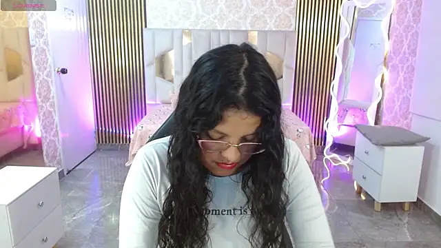 TATTI TAY online show from March 2026 07:29:01 PM