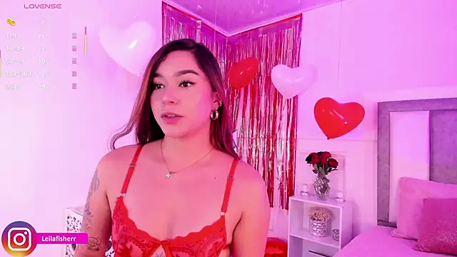 Leilafisherr online show from February 2026 09:00:02 PM