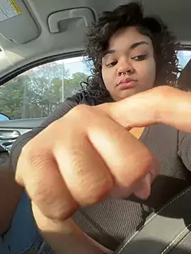 hispinkfreak219 online show from March 2026 09:52:01 PM