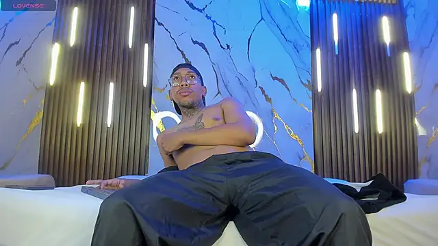 Snapshot of ThiagoBerry chatting on February 2026 11:20:01 AM ThiagoBerry online show from February 2026 11:20:01 AM