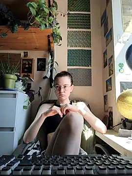 Snapshot of Shy_Bamby chatting on July 2026 09:59:02 AM Shy Bamby online show from July 2026 09:59:02 AM