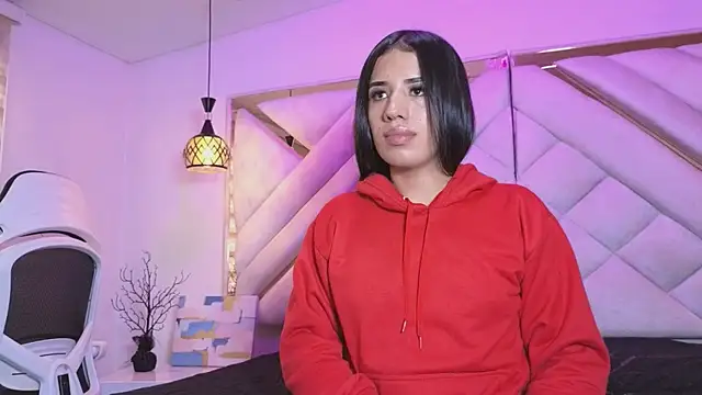 zoevg online show from April 2026 12:05:02 PM