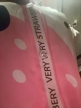 Snapshot of -Violet-t chatting on June 2026 02:25:02 AM -Violet-t online show from June 2026 02:25:02 AM