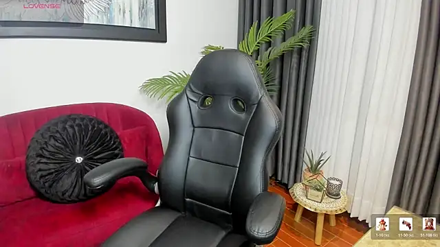 VictoriaPaker online show from April 2026 12:17:01 PM