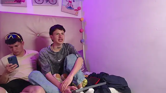 iam  lukas   online show from January 2026 05:04:01 PM