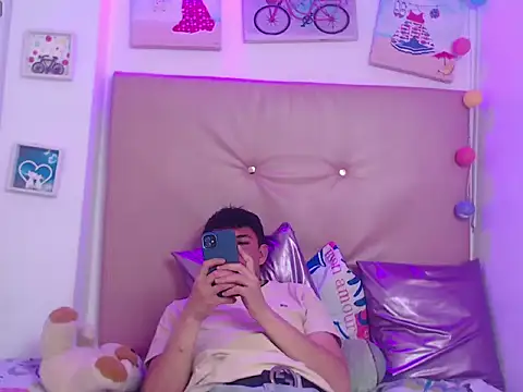 iam  lukas   online show from January 2026 03:28:01 PM