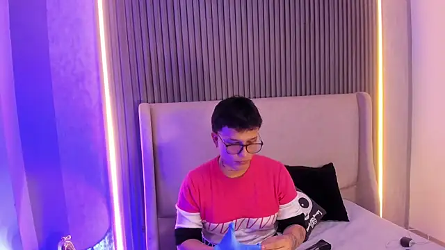 SamuParker online show from January 2026 03:55:01 AM