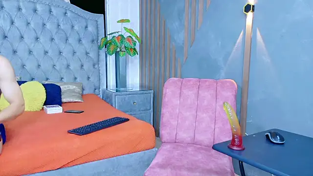 CailinANDlucaz online show from February 2026 05:23:01 AM