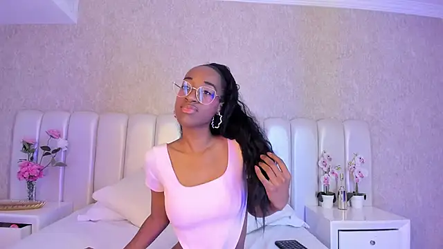 Snapshot of Julianiita_ chatting on February 2026 01:30:02 PM Julianiita online show from February 2026 01:30:02 PM