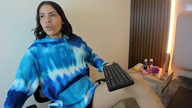 GraceAlexa12 online show from March 2026 03:34:01 PM