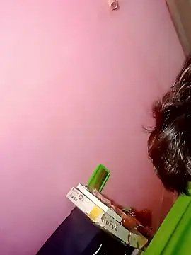 larahotg online show from January 2026 11:57:02 AM