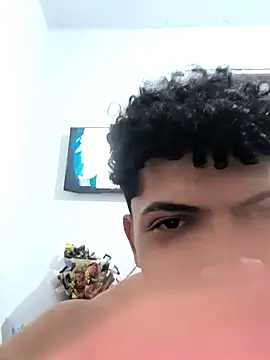 Snapshot of VersedChip chatting on March 2026 07:15:01 AM VersedChip online show from March 2026 07:15:01 AM