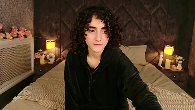 Susan Fors online show from April 2026 05:49:01 AM