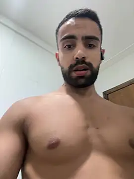 Snapshot of sergioreisxd chatting on June 2026 02:05:01 AM sergioreisxd online show from June 2026 02:05:01 AM