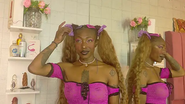 DaniaMarcell online show from January 2026 04:18:01 AM