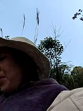 Snapshot of feli-00 chatting on January 2026 05:35:01 AM feli-00 online show from January 2026 05:35:01 AM