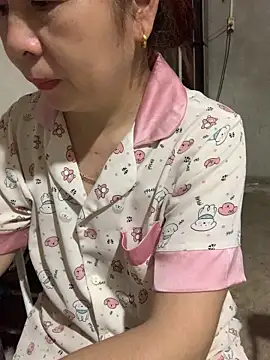 -Mery- online show from May 2026 11:07:01 AM