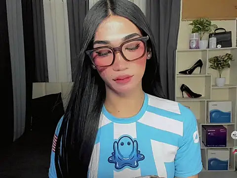 FyangFoxx online show from March 2026 10:37:02 AM