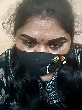 misammahyd online show from April 2026 05:50:02 PM