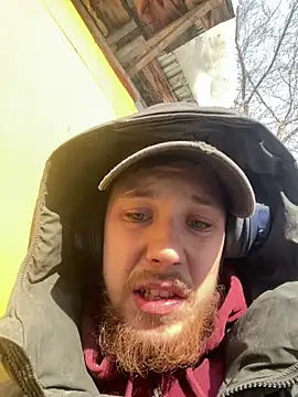 Snapshot of Dildogang chatting on February 2026 03:50:01 AM Dildogang online show from February 2026 03:50:01 AM