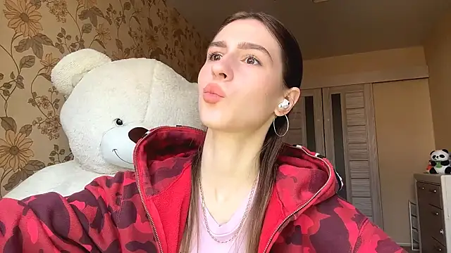 ElsieKuhlmann online show from March 2026 10:04:01 AM