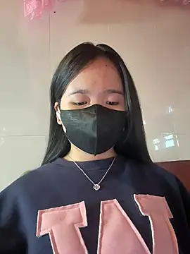 Gwen879 online show from January 2026 02:49:01 AM