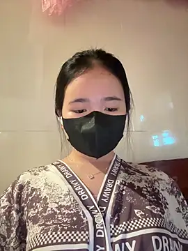 Gwen879 online show from March 2026 12:45:01 AM