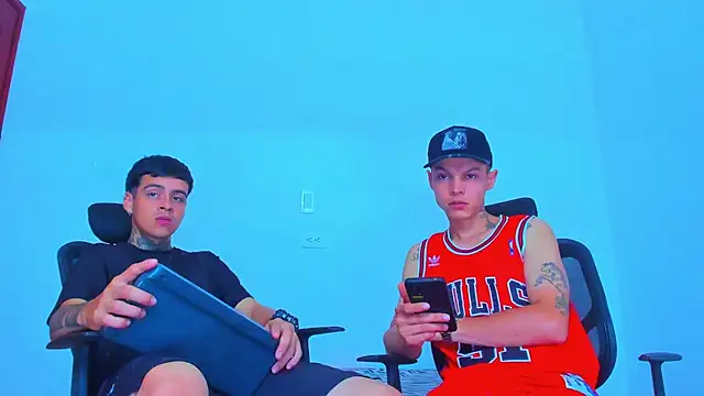 Thomas-Wil online show from April 2026 03:22:02 PM