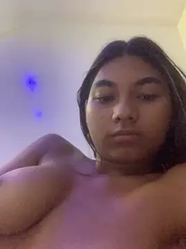 GeorgiandCoi online show from April 2026 12:32:02 PM