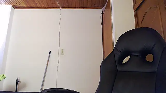 Shanel Lozano online show from April 2026 05:47:01 PM