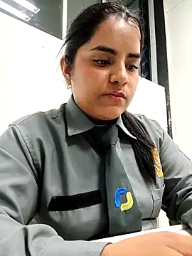 Isabel 3 online show from March 2026 12:15:01 AM