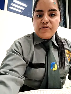 Isabel 3 online show from March 2026 11:16:01 PM