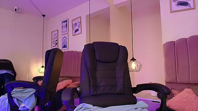 Hanabie  online show from February 2026 03:21:02 AM