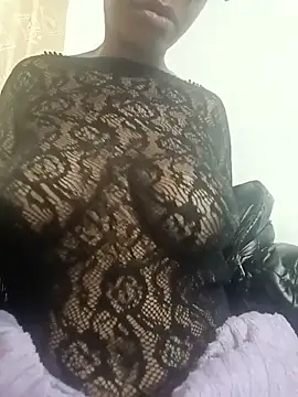 CreamyCupCake 96 online show from June 2026 03:40:02 PM