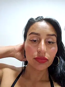 LunaRouuse  online show from February 2026 11:19:02 PM