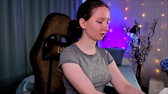 SunshineBlaze online show from April 2026 01:29:02 PM