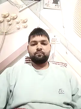 Pulkeet1433 online show from February 2026 10:07:02 AM