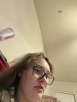 Snapshot of julia4thewin chatting on February 2026 05:08:02 AM julia4thewin online show from February 2026 05:08:02 AM