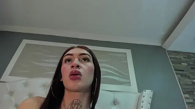 Snapshot of lizz_lunna chatting on July 2026 08:07:02 PM lizz lunna online show from July 2026 08:07:02 PM