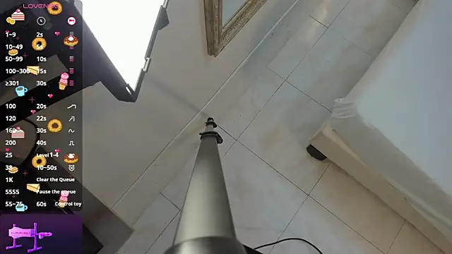 Miaaffox online show from February 2026 07:31:01 PM