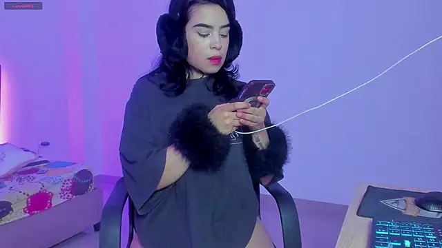 kitty violet11 online show from April 2026 01:12:02 AM