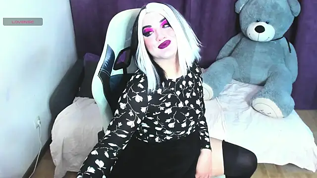 sexxx-queen online show from May 2026 02:23:02 PM